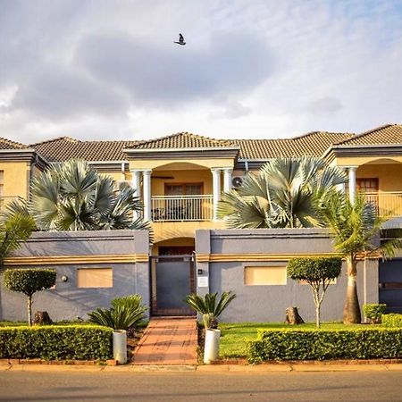 Tshedza Guest Lodge Louis Trichardt Exterior photo