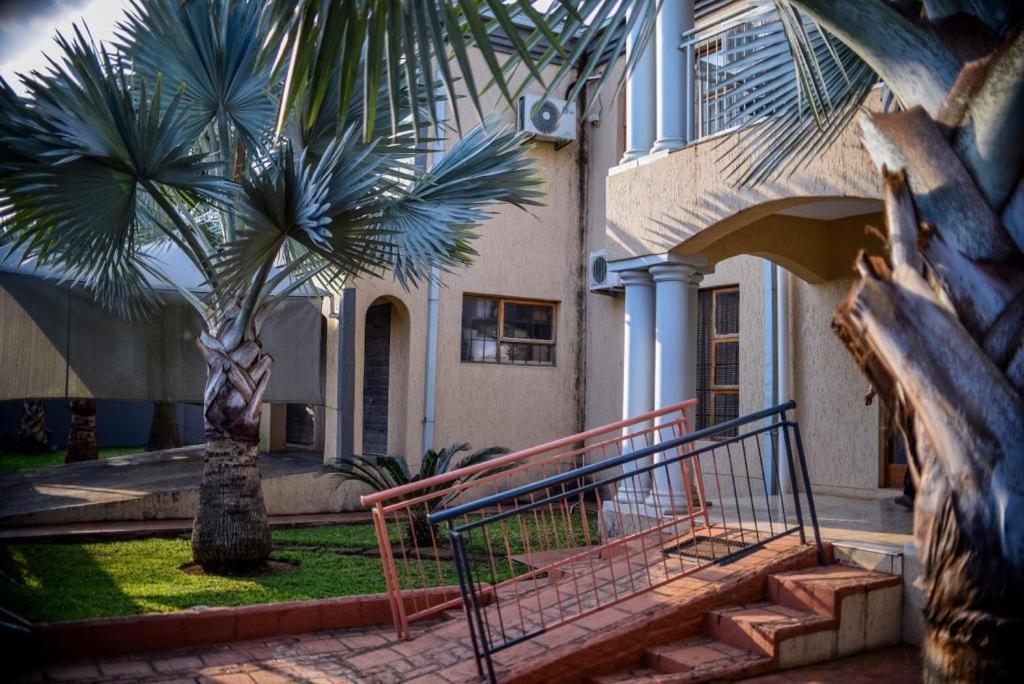 Tshedza Guest Lodge Louis Trichardt Exterior photo
