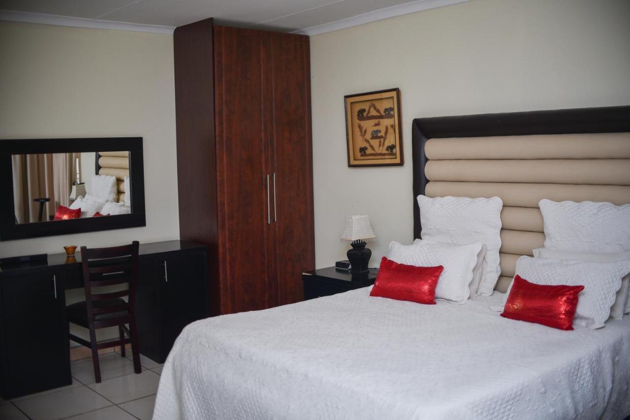 Tshedza Guest Lodge Louis Trichardt Exterior photo